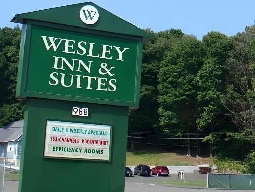 Wesley Inn And Suites image 14