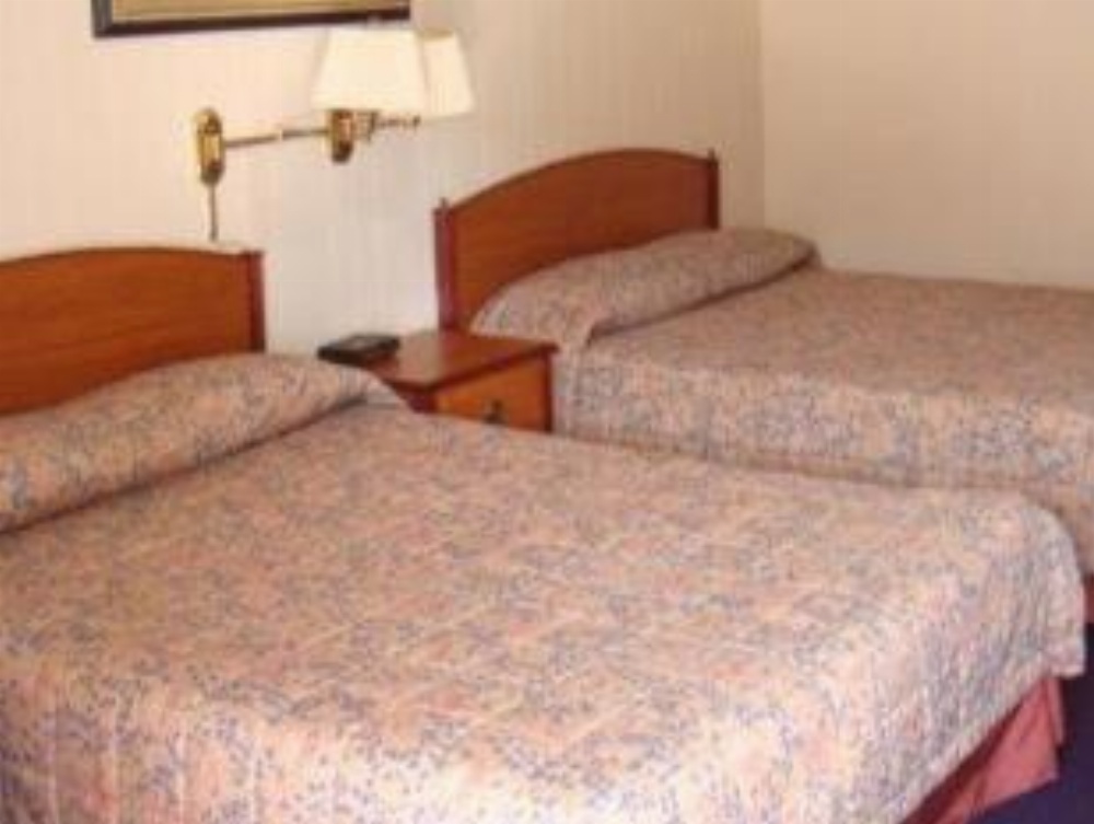 Wesley Inn And Suites Main image