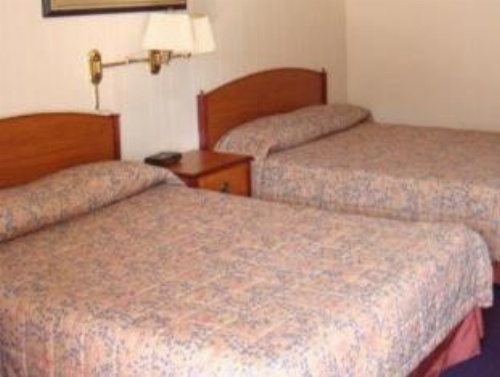 Wesley Inn And Suites image 3