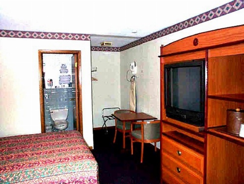 Wesley Inn And Suites image 6