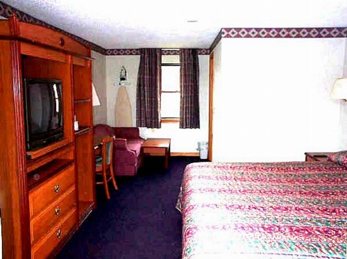 Wesley Inn And Suites image 8